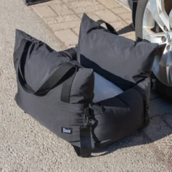 Basic Travel -vedenpitävä koiran matkapeti